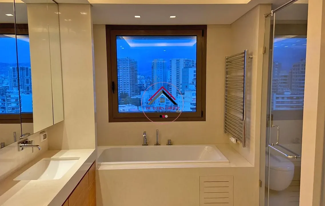 apartment sale Raouche sea view