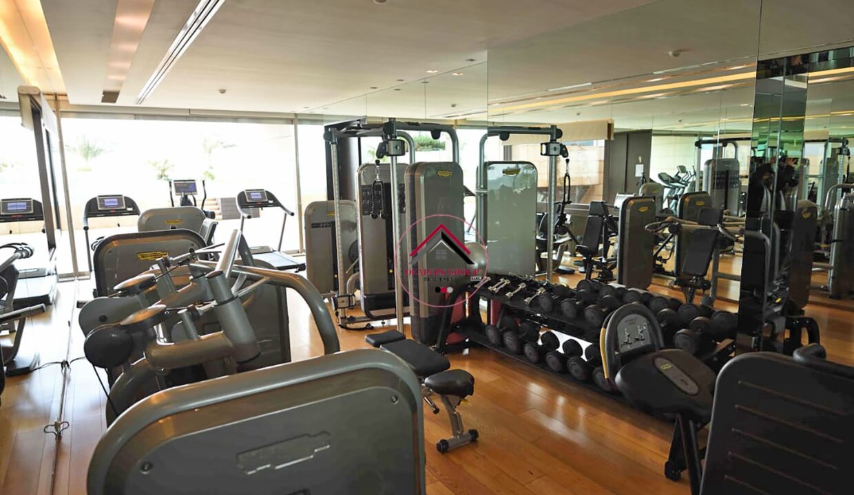 apartment sale raouche sea view