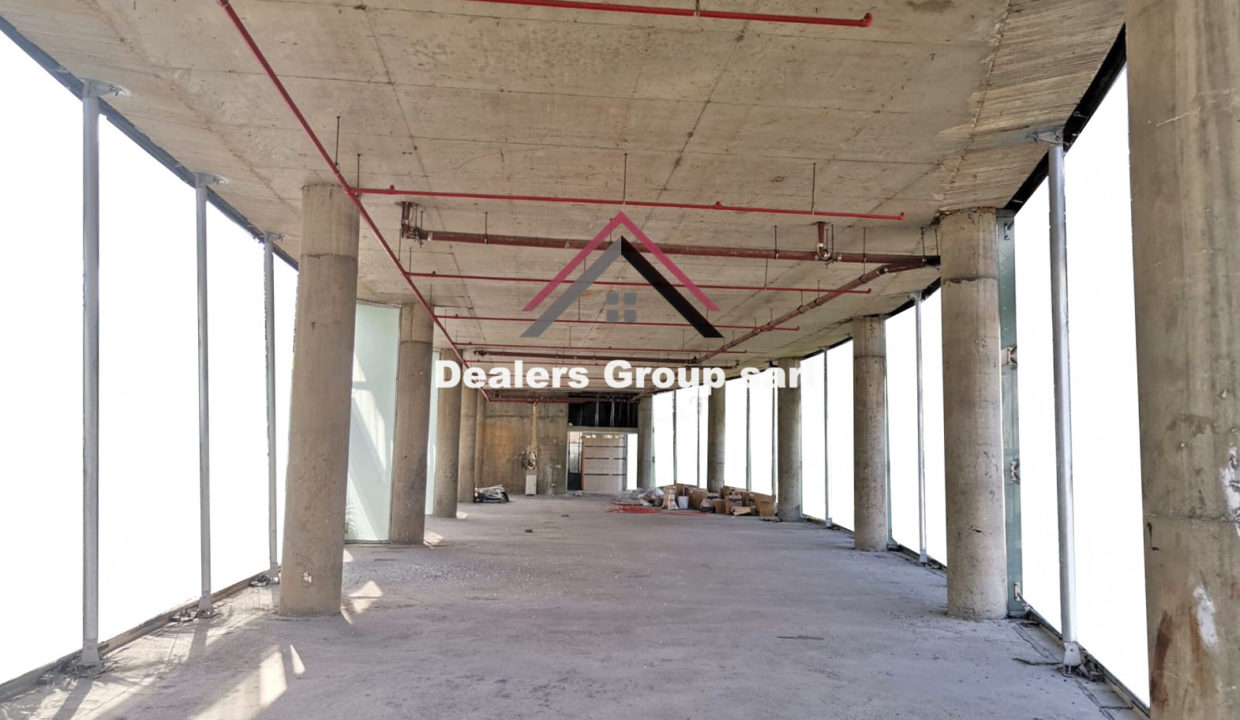 Spacious Shop for Sale in Ras Beirut in a Prime Location