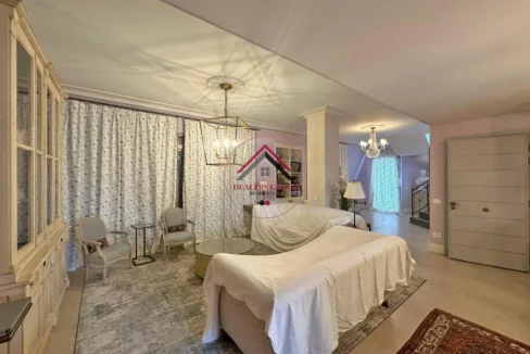 Duplex Apartment with Terrace for sale in achrafieh