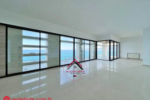 Experience the Modern Lifestyle with Full Sea View In Manara