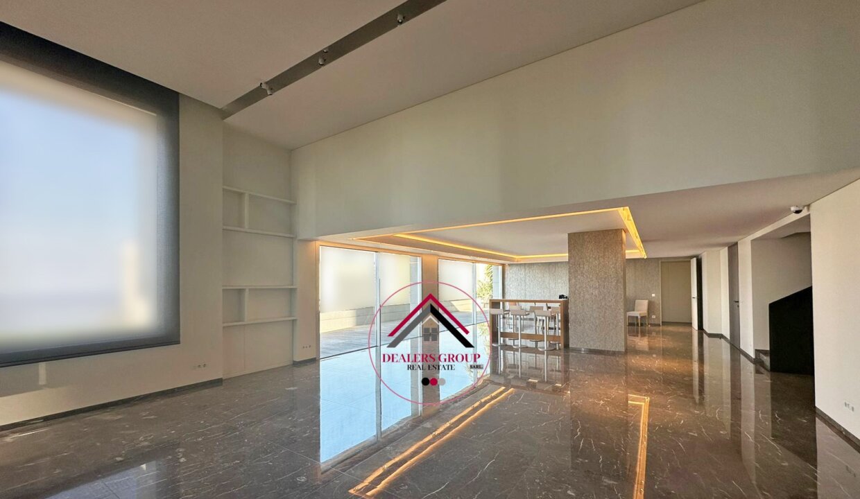 Private Pool +Terrace ! Prestigious Modern Penthouse for Sale in Clemenceau with Sea View