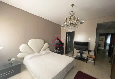bedroom master