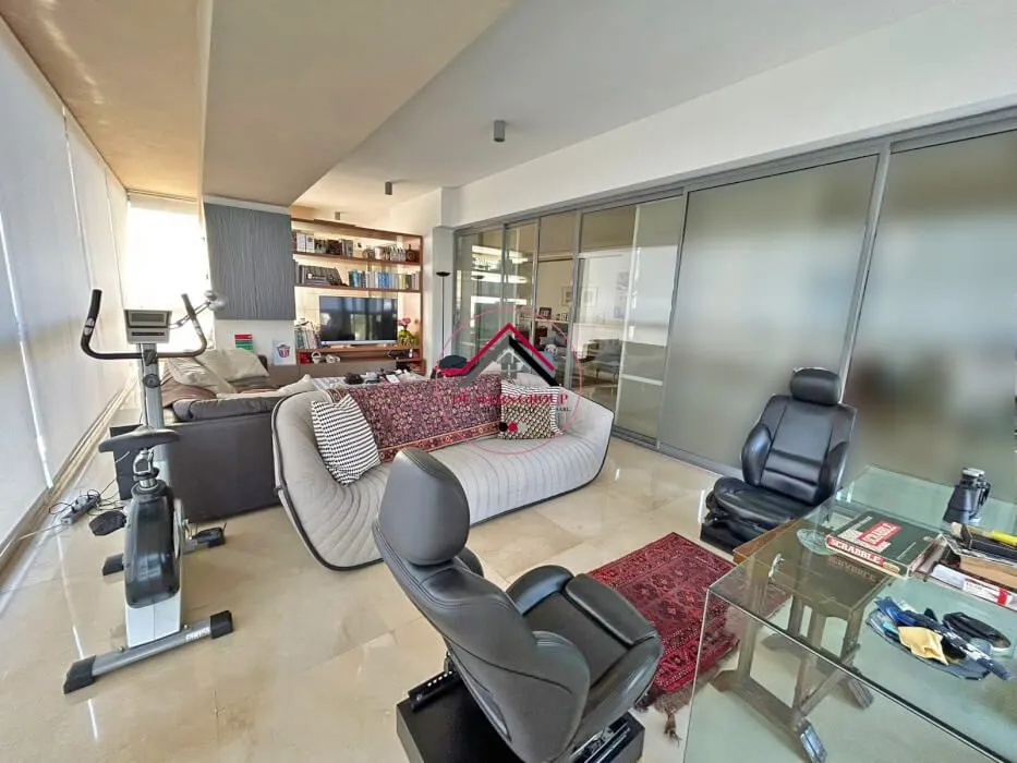 Super deluxe apartment for sale in Clemenceau