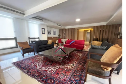Urban Living at Its Finest ! Deluxe Apartment for sale in Clemenceau