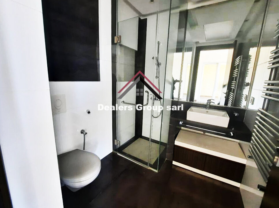 Luxurious and Classy Apartment For Sale in Achrafieh