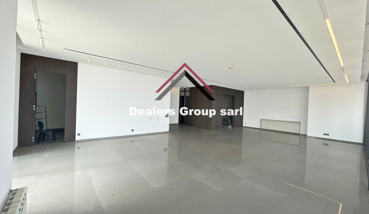 Elegant Exquisite Apartment for Sale in Achrafieh