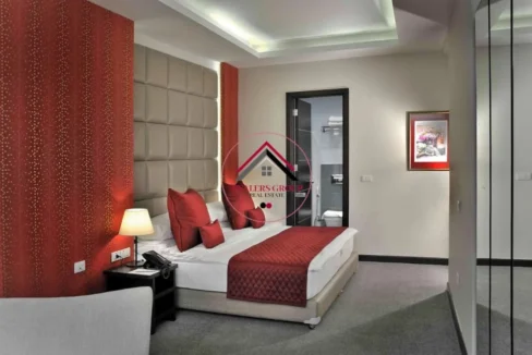 Hotel for sale in Ras Beirut - 3 Star