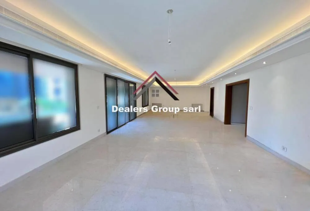 Bright and Spacious Apartment in Achrafieh
