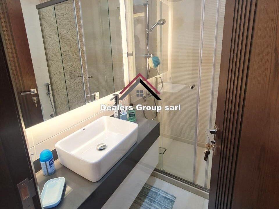 Deluxe Apartment for sale in Ramlet el Bayda