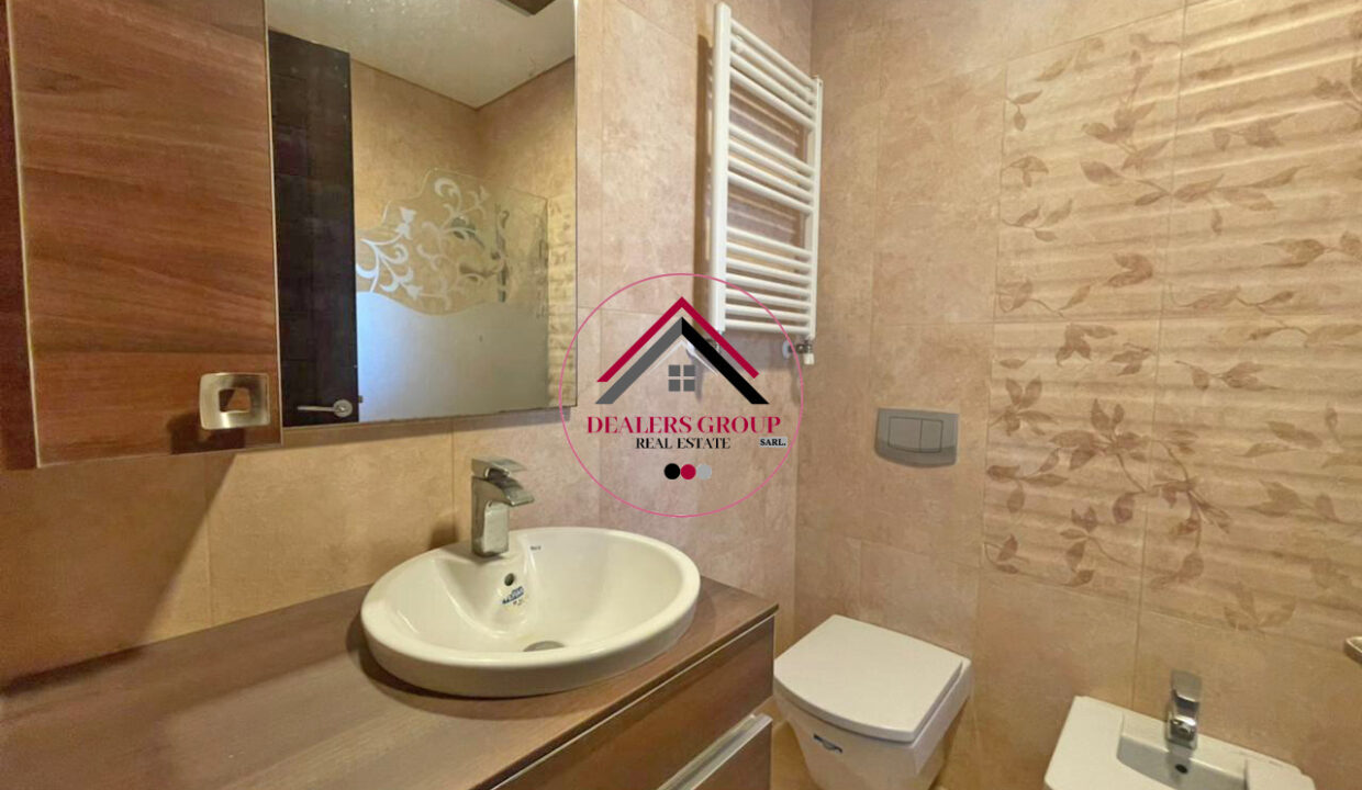 Apartment for sale in Ramlet el Bayda in a Prime Location