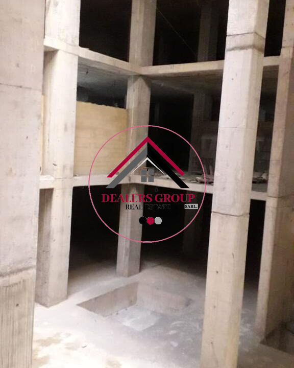 Mall / Warehouse for sale in Tallet el Khayat