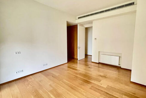 bedroom0