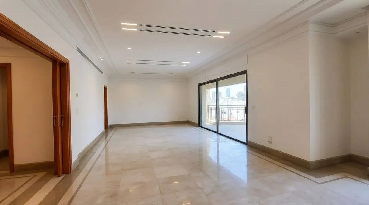Prime Location Apartment for sale in Gemayzeh – Achrafieh
