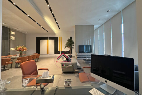 Luxury Deluxe Modern Office for Sale in Verdun