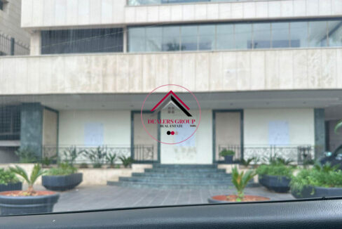 Exclusive ! Shop for Rent in a Prime Location in Ain el Mreisseh