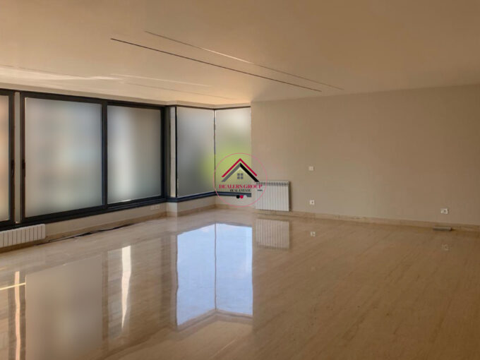 Luxurious Apartment for sale in Ain el Mreisseh in a Prime Location