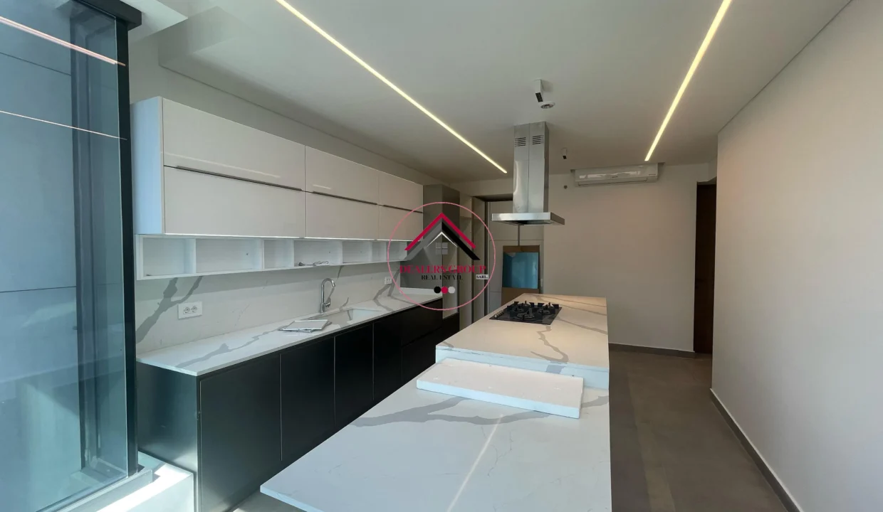 Prime Location Apartment for sale in Clemenceau