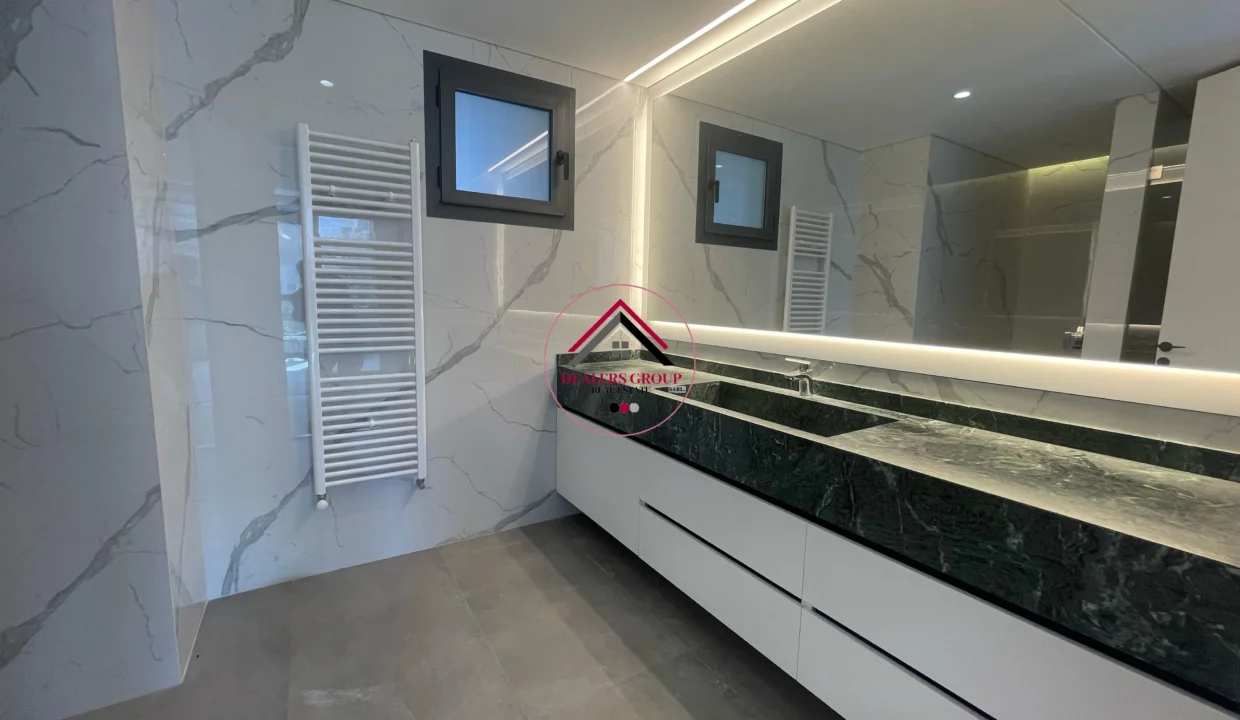 Prime Location Apartment for sale in Clemenceau