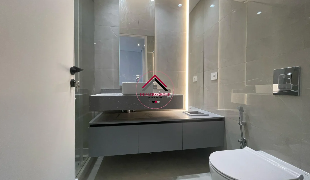 Prime Location Apartment for sale in Clemenceau