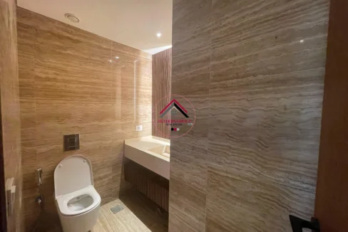 Prime Location Apartment for sale in Clemenceau