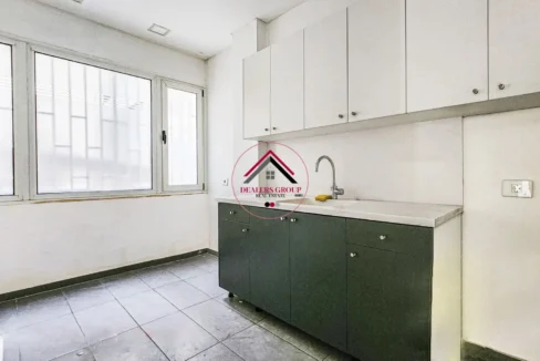 Prime Location Elegant Shop for sale in Achrafieh