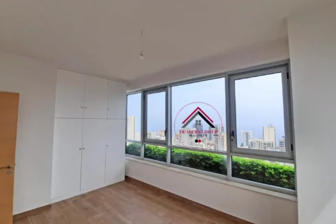 Sea View High Floor Apartment for sale in Hamra - Beirut