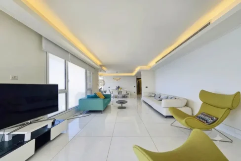 apartment sale ain mreisseh (1)