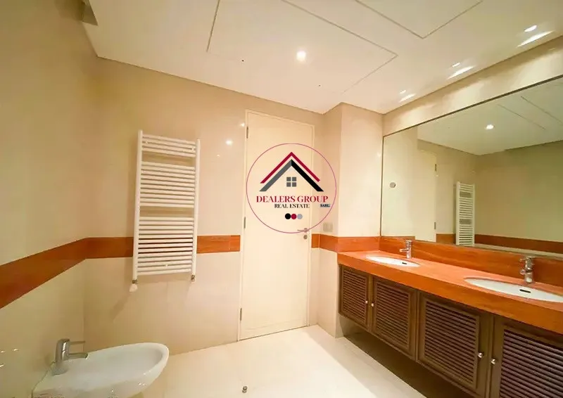 Prestigious Deluxe Apartment for sale in Downtown Beirut with Sea view