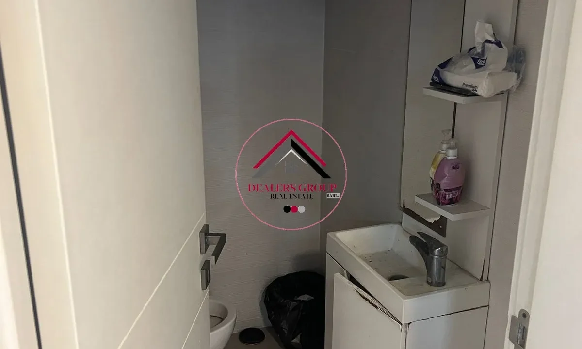 Prime Location Shop for sale in Hamra - Ras Beirut