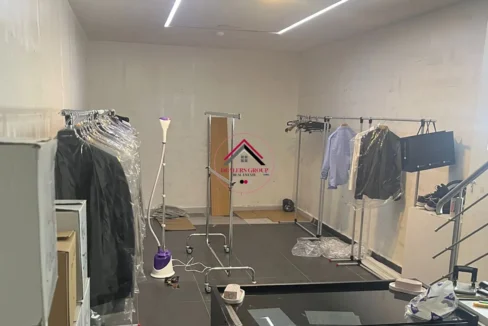 Prime Location Shop for sale in Hamra - Ras Beirut