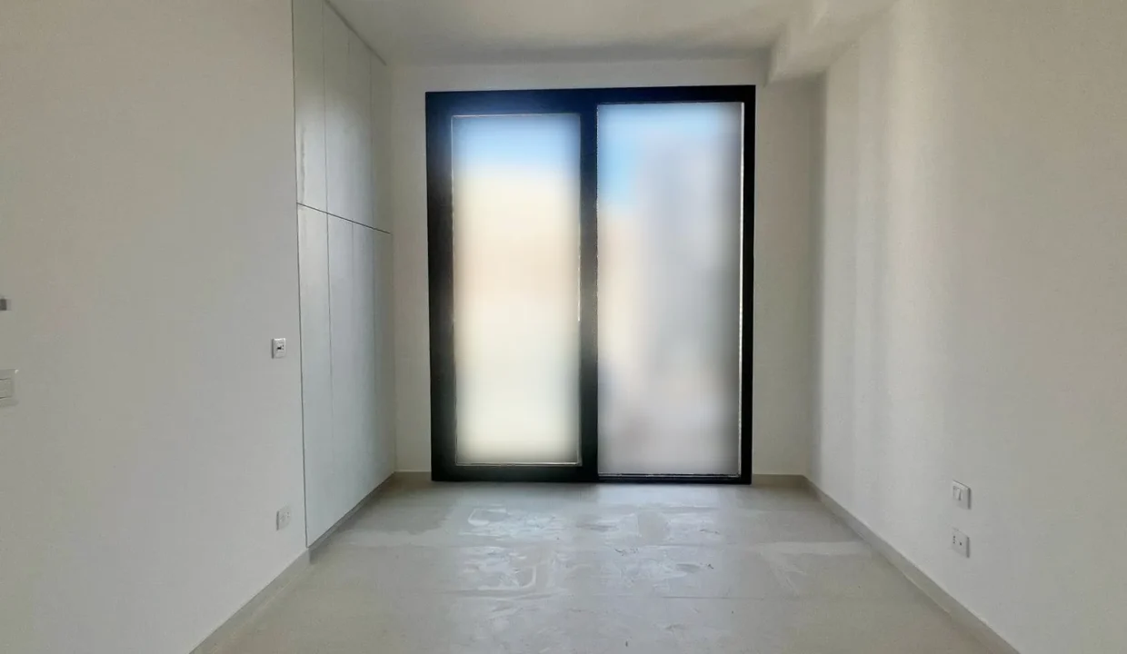 Experience the Pulse of the City ! Apartment for sale in Achrafieh