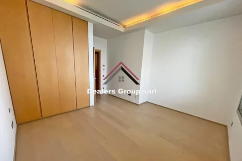Brand New Super Deluxe Apartment For sale in Clemenceau