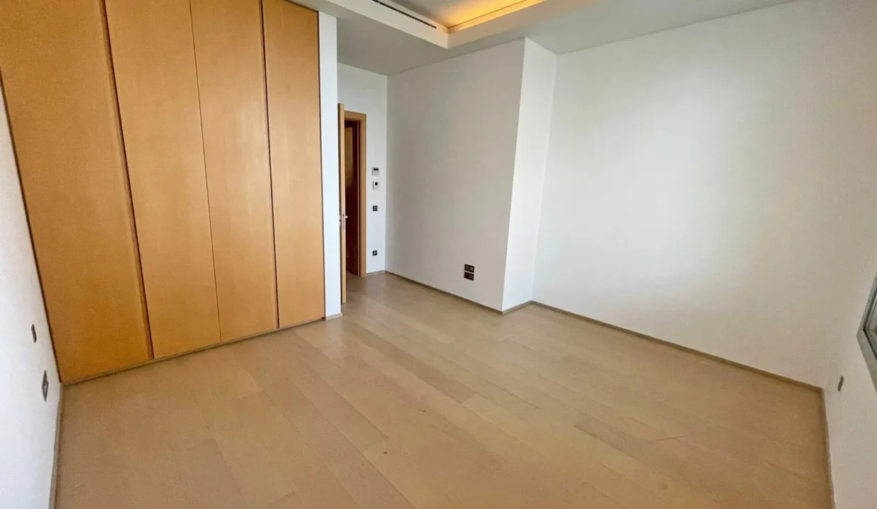 Brand New Super Deluxe Apartment For sale in Clemenceau