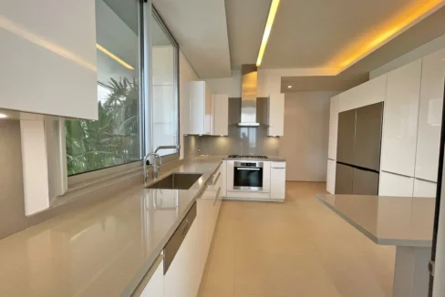Brand New Super Deluxe Apartment For sale in Clemenceau