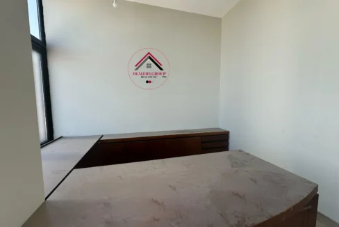 Prime Location Office for sale in Saifi