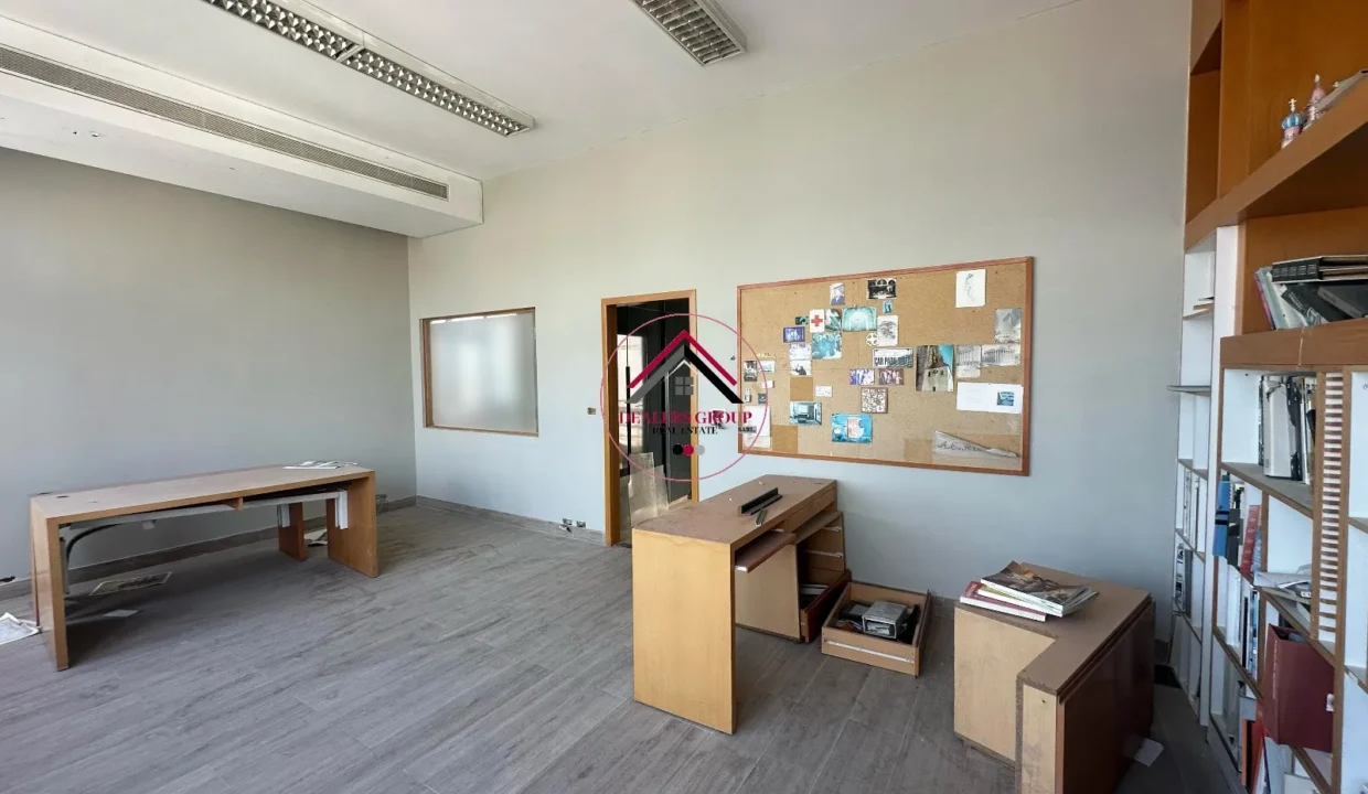 Prime Location Office for sale in Saifi