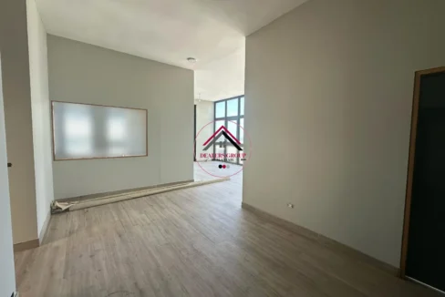 Prime Location Office for sale in Saifi