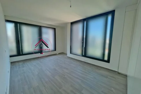 Prestige Living by the Sea – Ain El Mreisseh Deluxe Apartment for sale