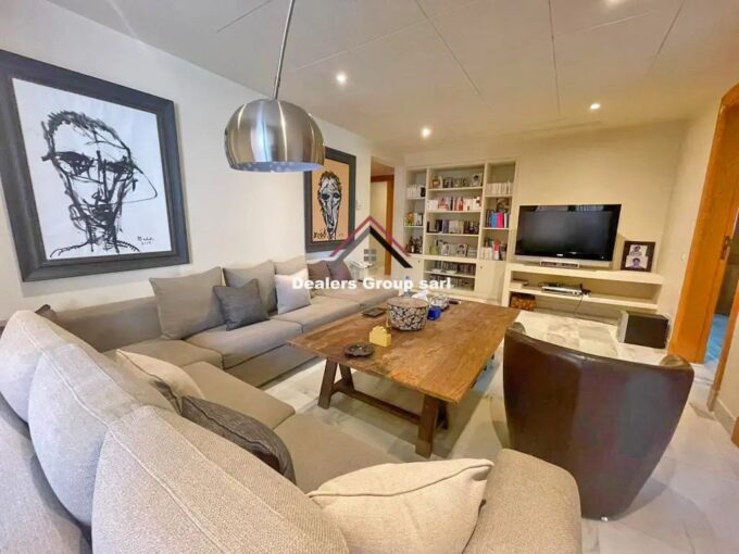 Sea View Elegant Apartment for sale in Manara