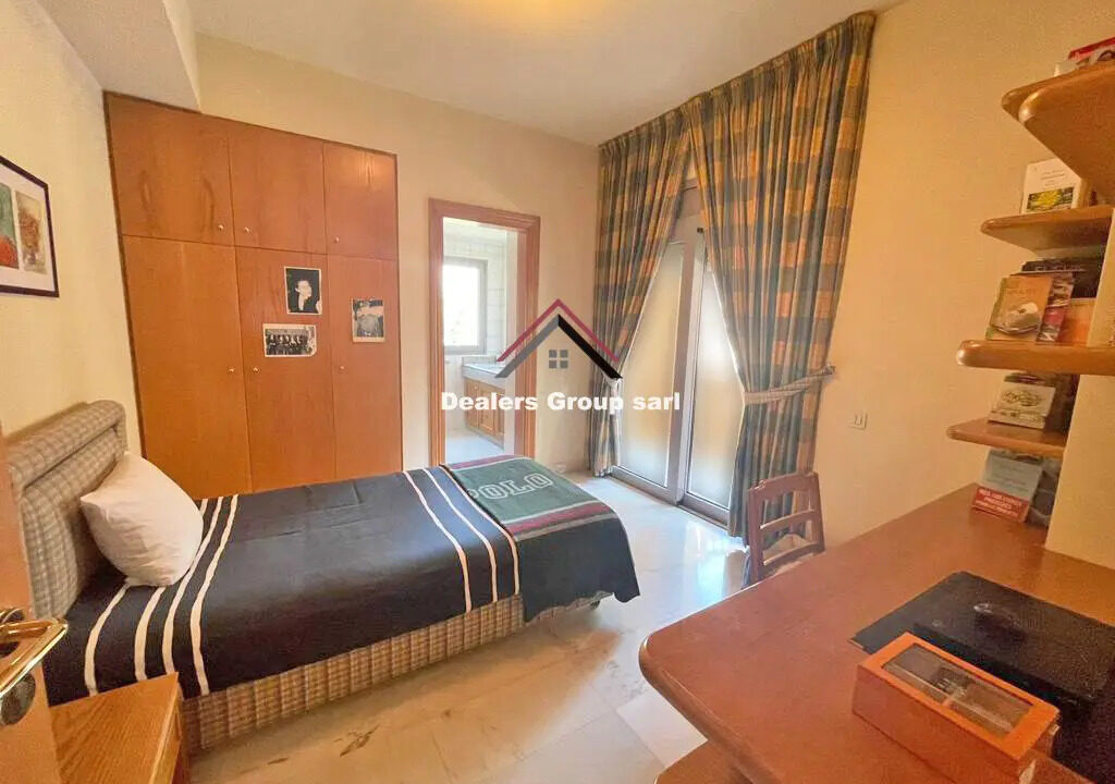 Sea View Elegant Apartment for sale in Manara