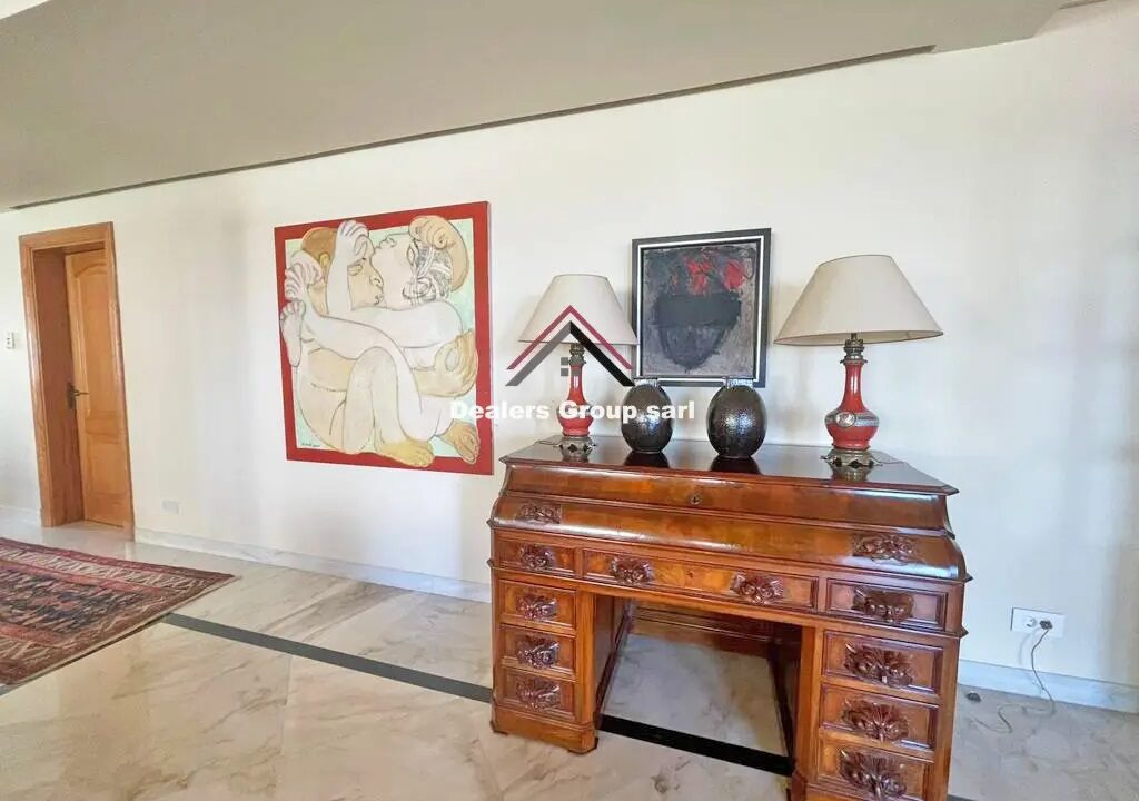 Sea View Elegant Apartment for sale in Manara