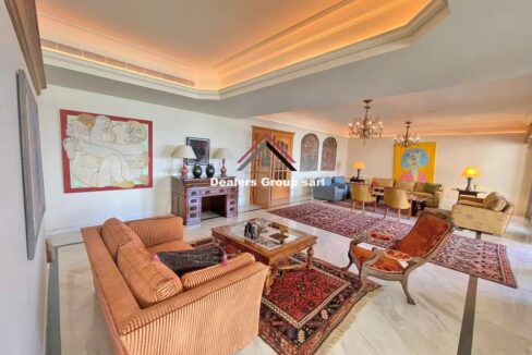 Sea View Elegant Apartment for sale in Manara