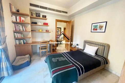 Sea View Elegant Apartment for sale in Manara