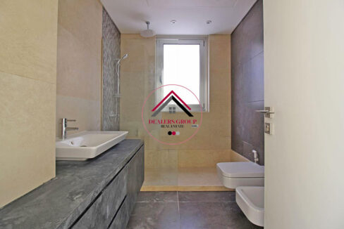 High Floor ! Wonderful Sea View apartment for Sale in Manara