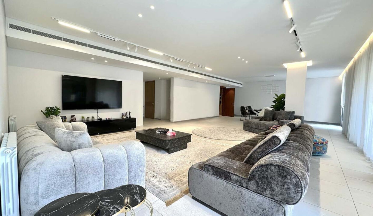 Extraordinary Modern Apartment for sale in Saifi