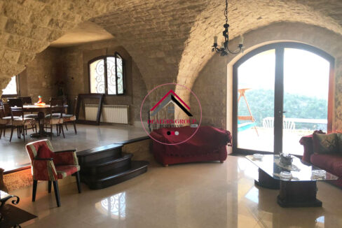 Your Mountain Retreat Awaits – Deluxe Villa in Ajaltoun for Sale