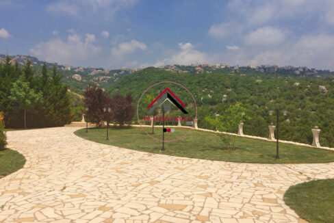 Your Mountain Retreat Awaits – Deluxe Villa in Ajaltoun for Sale