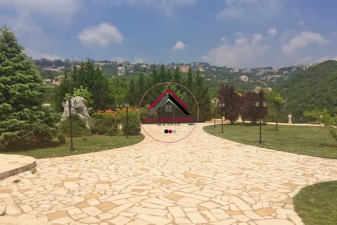 Your Mountain Retreat Awaits – Deluxe Villa in Ajaltoun for Sale