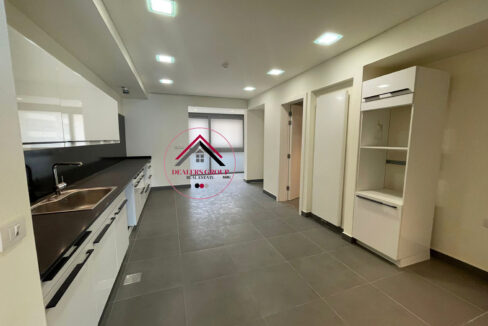 Full Sea View Modern Deluxe Apartment for sale in Ramlet el Bayda